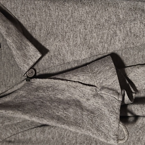 Laura Knit Cowl Ponchi - Picture 4 of 7